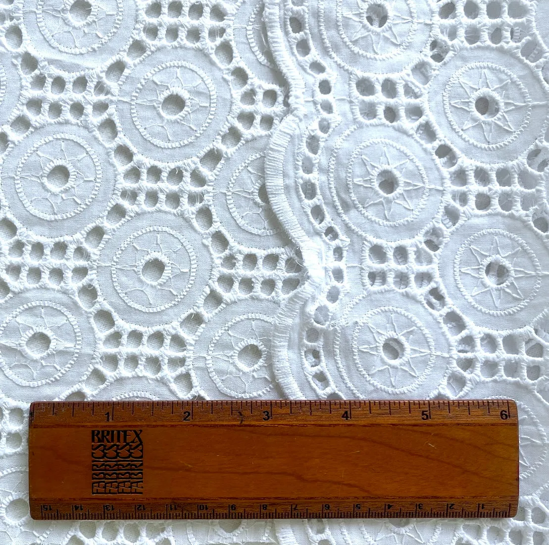 Circular Suns White Double-Scalloped Cotton Eyelet (Made in India)