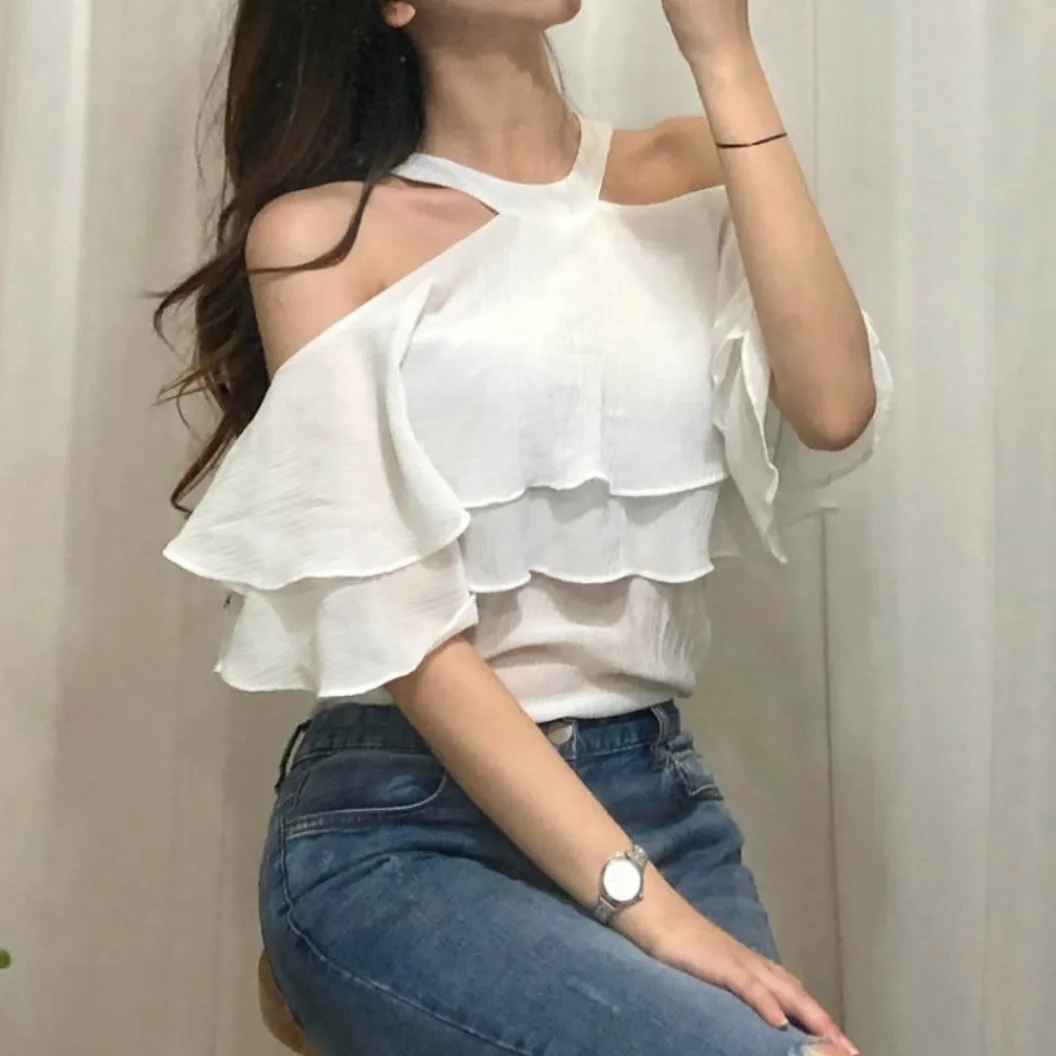 Halter-Neck Frill Blouse