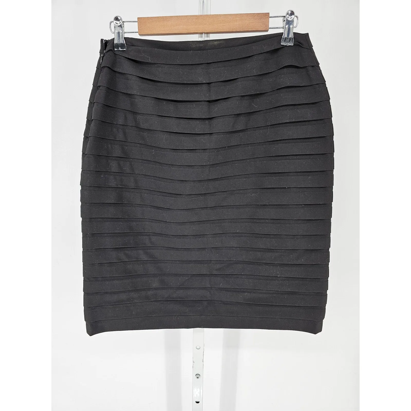 Larry Levine Womens Sz 6 Short Pencil Skirt Black Micro Pleated