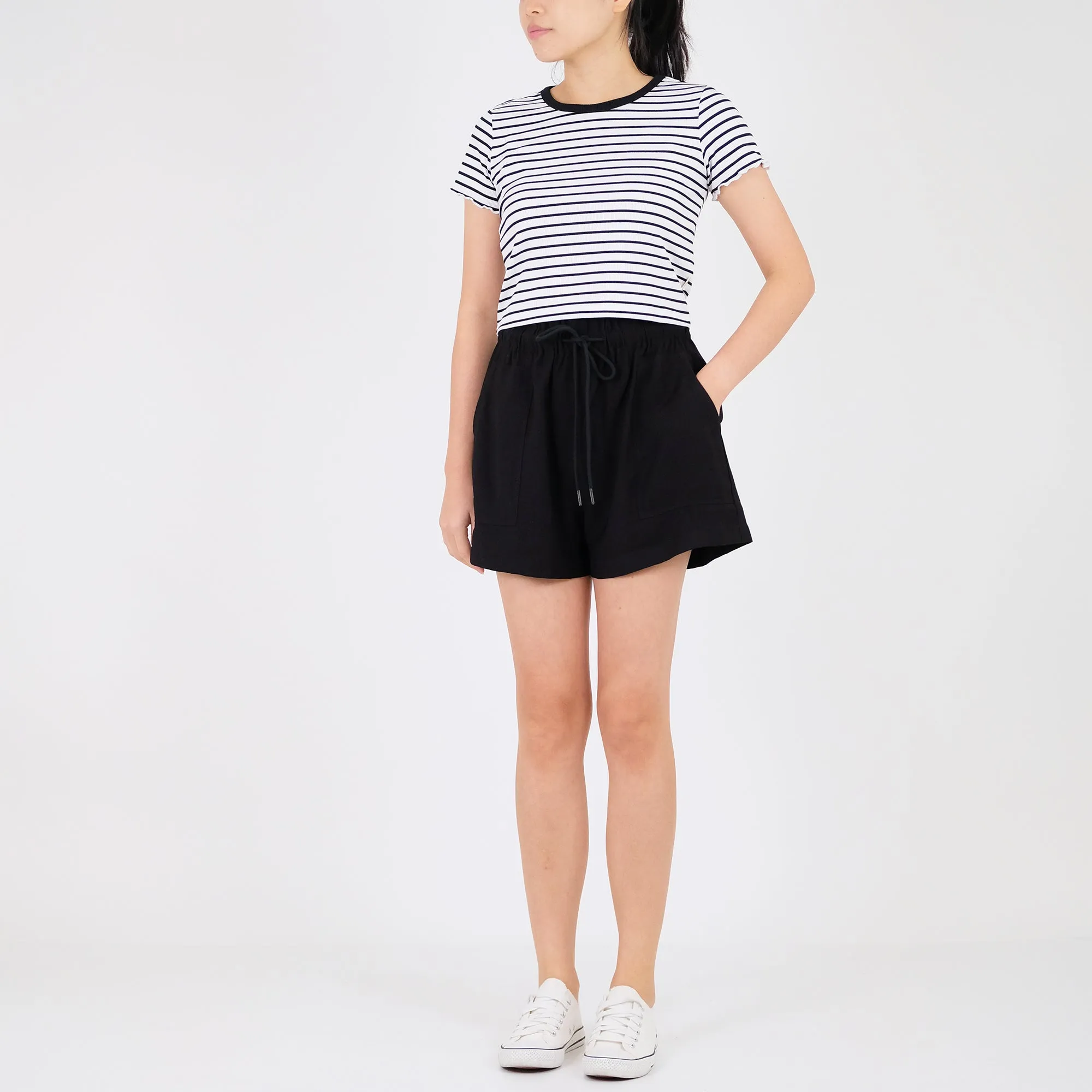 Women Elastic Waist Basic Shorts - Black - SW2201422B